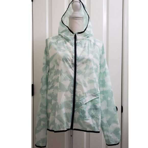 UNDER ARMOUR GREEN/WHITE WINDBREAKER JACKET, XL, PACKABLE, waterproof, travel - Picture 1 of 12